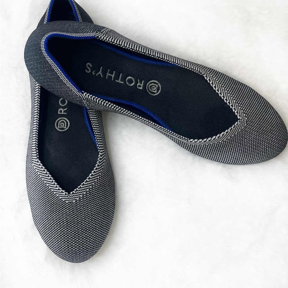 Rothy’s Retired Birdseye Navy Round Toe Flat Size 10